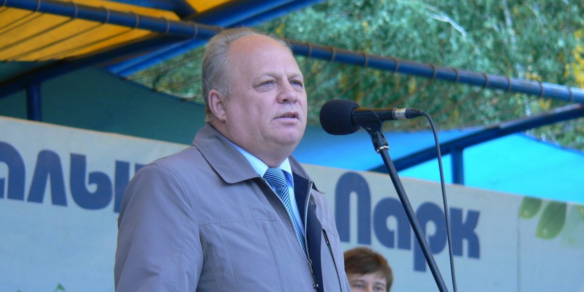 Главу Центрального округа Новосибирска отдали под суд из-за «стелы Бастрыкина»