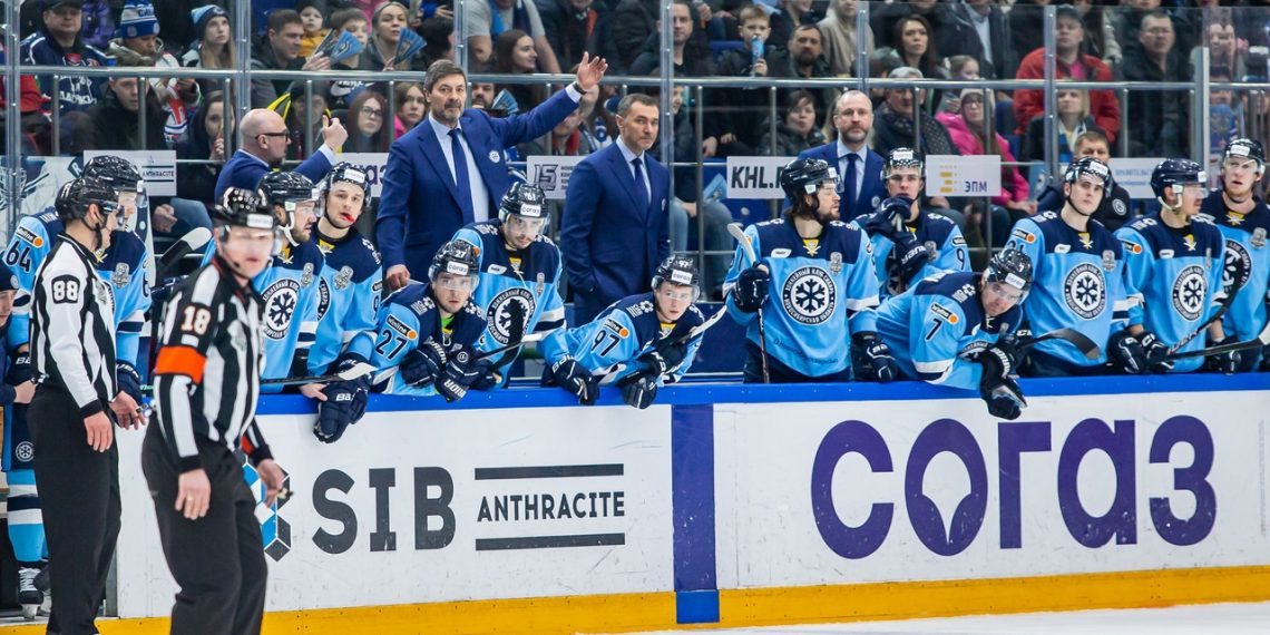 «Сибирь» проиграла «Авангарду» в домашнем матче