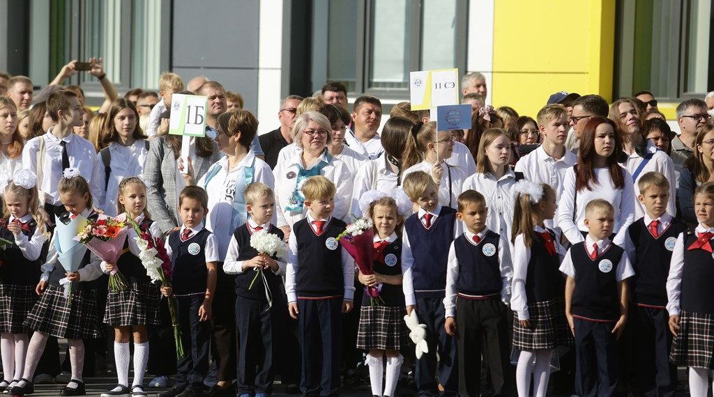 Около 25 000 первоклассников примут в 2023 году школы Новосибирска