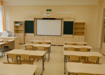 Десятки школ Новосибирска проверили после сообщений о минировании