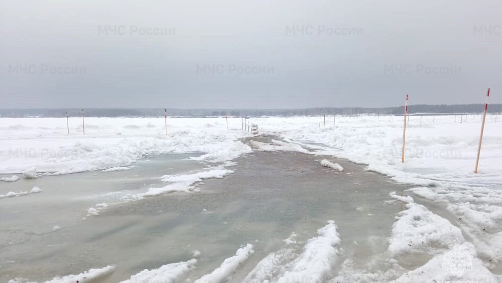 Ледовые переправы закрыли в Новосибирской области из-за потепления