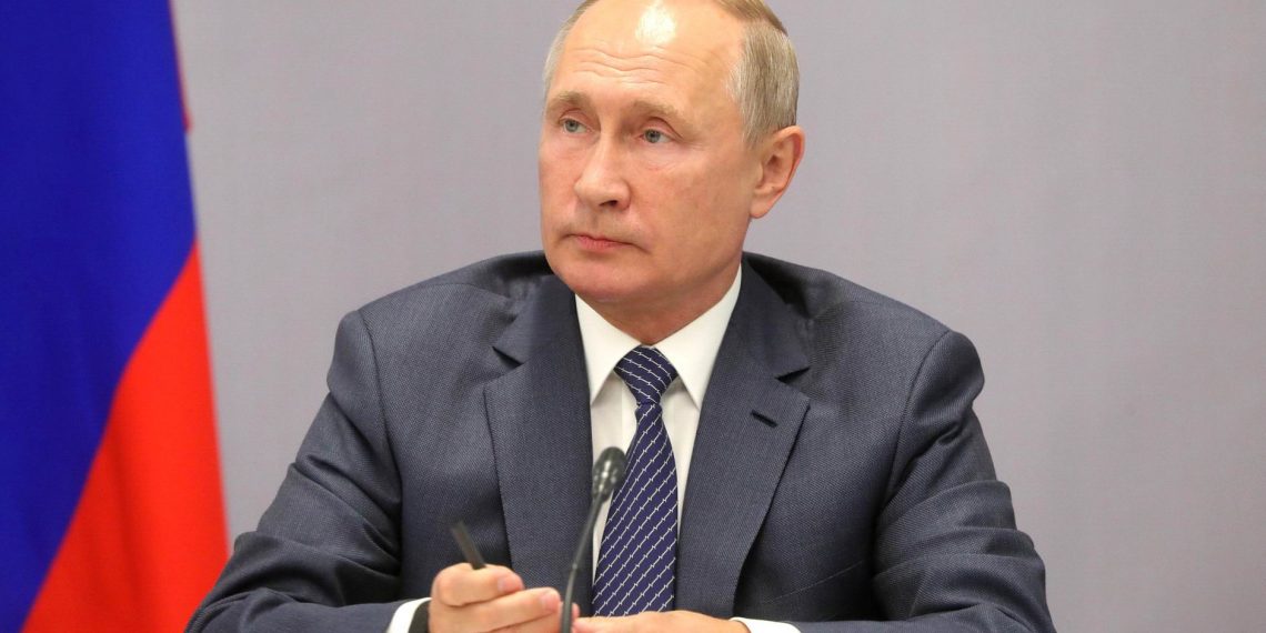 Президент Путин посмертно наградил школьника из Новосибирской области