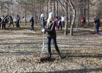Сотрудники мэрии, военные и общественники выйдут на общегородской субботник в Новосибирске