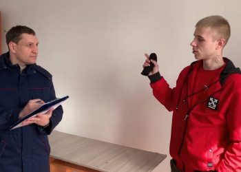 Квартиры без отопления и света получили сироты в селе под Новосибирском