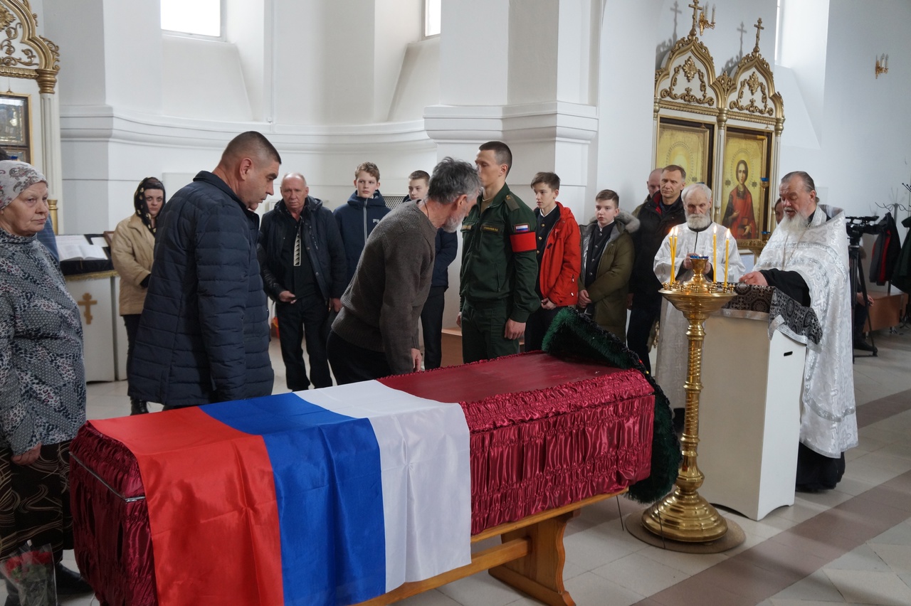 Навального хоронили в закрытом гробу
