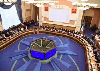 Два депутата горсовета Новосибирска оказались под угрозой лишения мандата