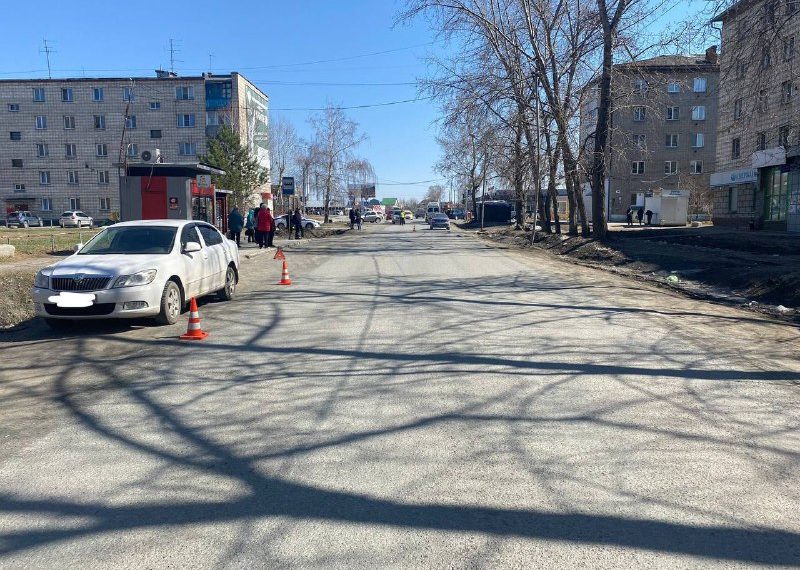 В Новосибирске 8-летний мальчик попал под колёса автомобиля