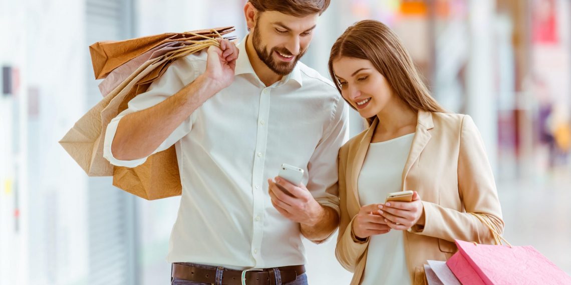 Новосибирцы весной стали чаще посещать торговые центры и онлайн-магазины