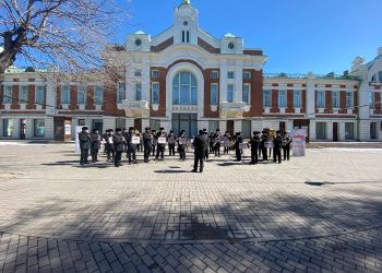 Оркестр посвятил концерт «Ольге» в центре Новосибирска