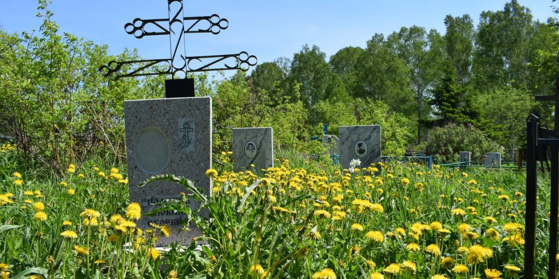 Рытьё могил и кремация подорожали в России