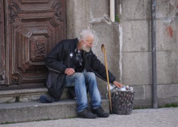 Росстат впервые отправил за черту бедности меньше 10% россиян