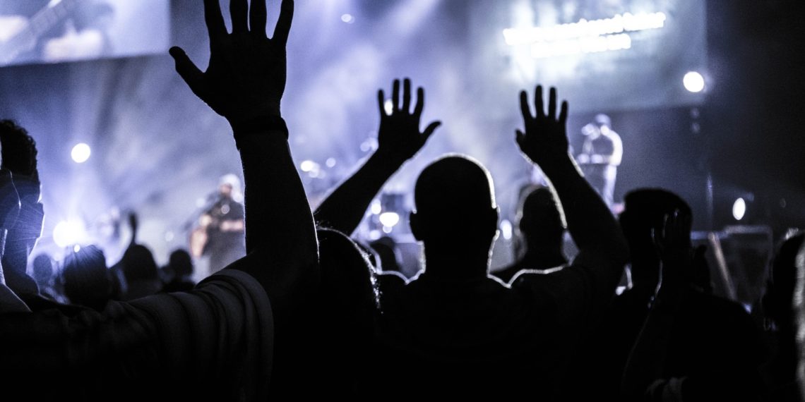 Музыкант Loqiemean отменил концерт в Новосибирске после жалобы Мизулиной в Генпрокуратуру