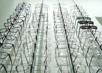 На улице Дуси Ковальчук в Новосибирске открылась современная оптика