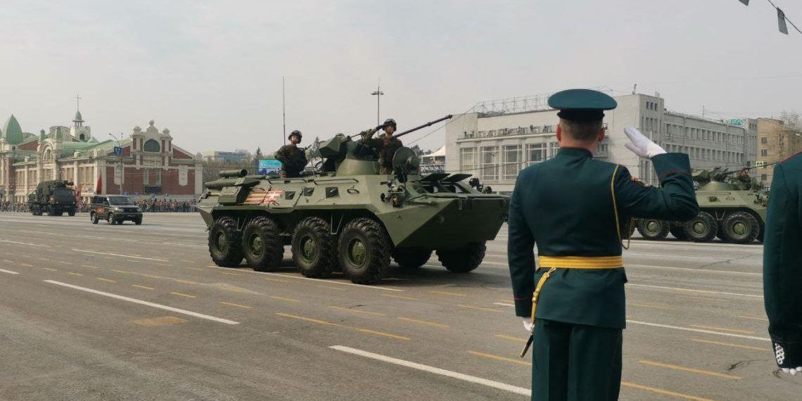 Парад Победы начался в Новосибирске: онлайн-трансляция