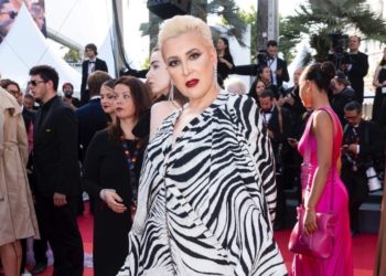 Многодетная мать из Новосибирска попала на красную дорожку Каннского фестиваля