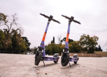 Самокаты Urent пропали из Новосибирска после скандалов с мэрией