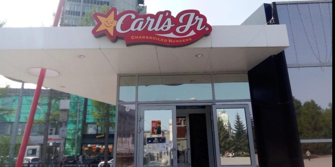 Решение суда о сносе Carl’s Jr в Первомайском сквере вступает в силу