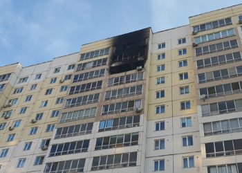 В Новосибирске сгорело 3 квартиры во время пожара на улице Краузе