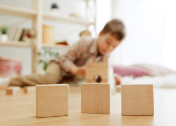 Детские пособия в 2023 году: особенности выплат переходного периода