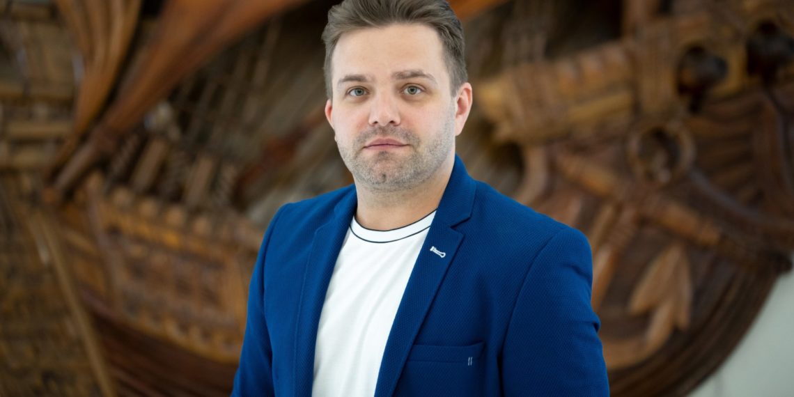 Константин Яковлев занял должность главного режиссера театра «Глобус» в Новосибирске