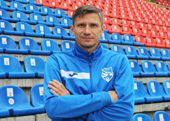 Новым главным тренером ФК «Новосибирск» назначен экс-капитан «Сибири» Алексей Медведев