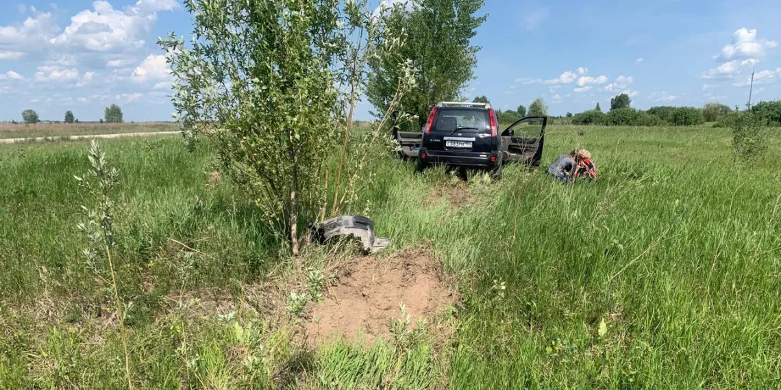 Пожилой новосибирец потерял сознание за рулём, его Nissan еще 200 метров бороздил кювет