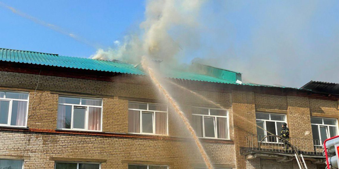 Прокуроры организовали проверку из-за масштабного пожара в больнице в Советском районе