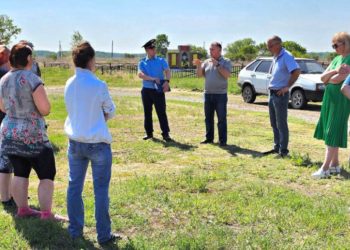 В поселке под Новосибирском после вмешательства прокуратуры появилась вода