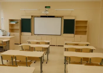 Основы медподготовки будут преподавать девочкам в российских школах