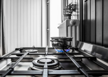 Сбер, администрация Омска, МФЦ и Газораспределительная компания подписали два соглашения по программам газификации