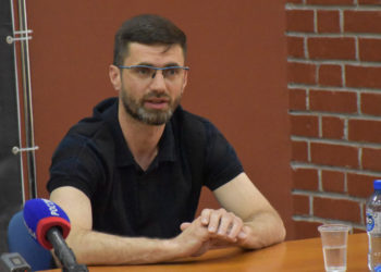 Выводить ФК «Новосибирск» в ФНЛ-1 поручили Толоконскому-младшему