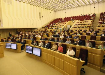 Заксобрание Новосибирской области завершило весеннюю сессию 200 поправками в бюджет