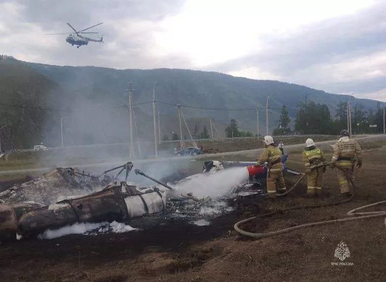 Стало известно новое количество погибших при падении вертолета в Республике Алтай