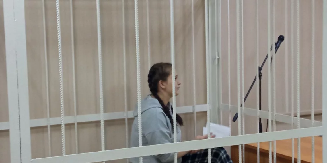 «Дети называли Ксюшу мамой»: как судили няню малышей, погибших при пожаре в Новосибирске