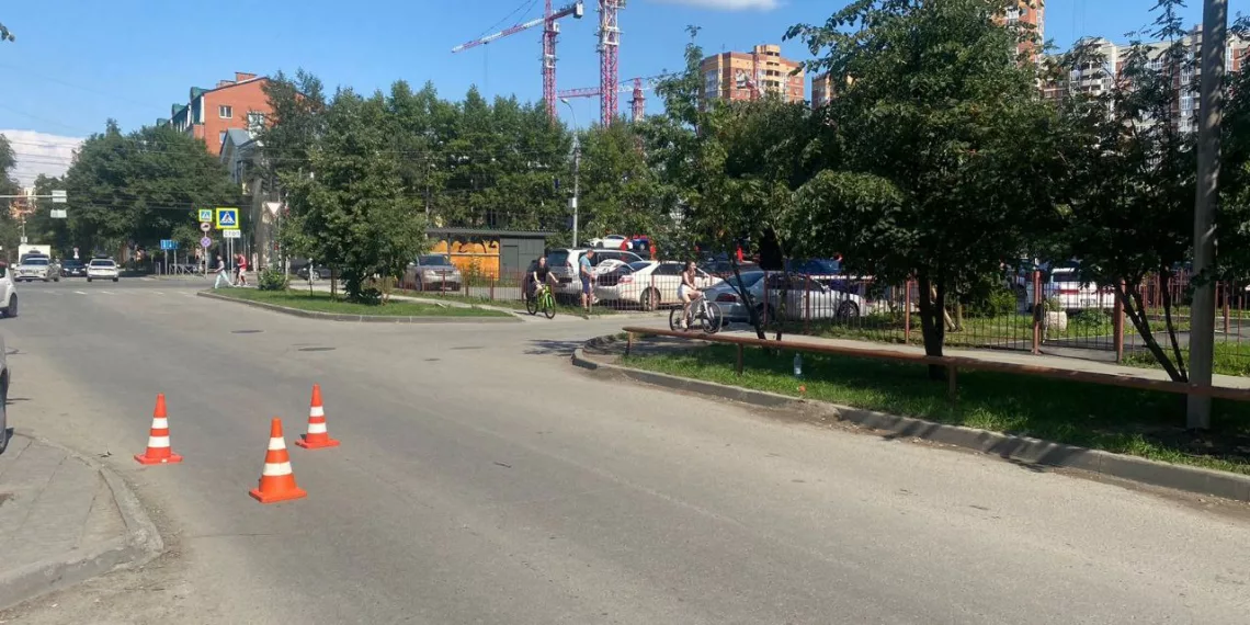 В Заельцовском районе Новосибирска водитель сбил 14-летнюю школьницу и уехал с места ДТП