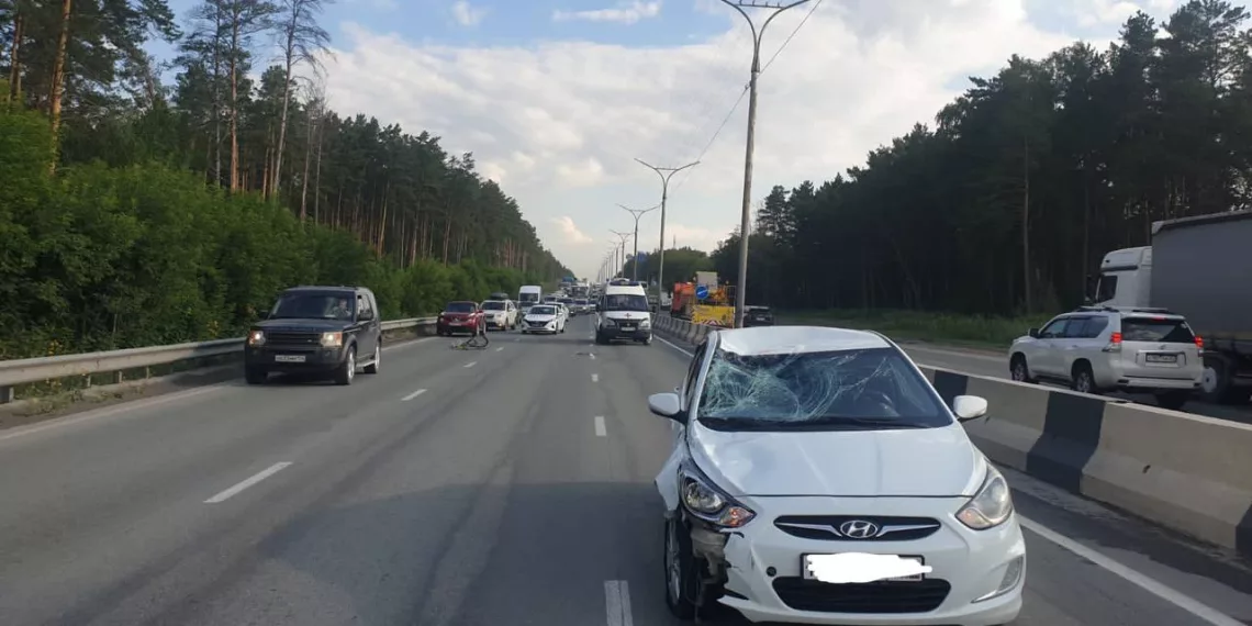 Автомобиль насмерть сбил 69-летнего велосипедиста на трассе около Академгородка