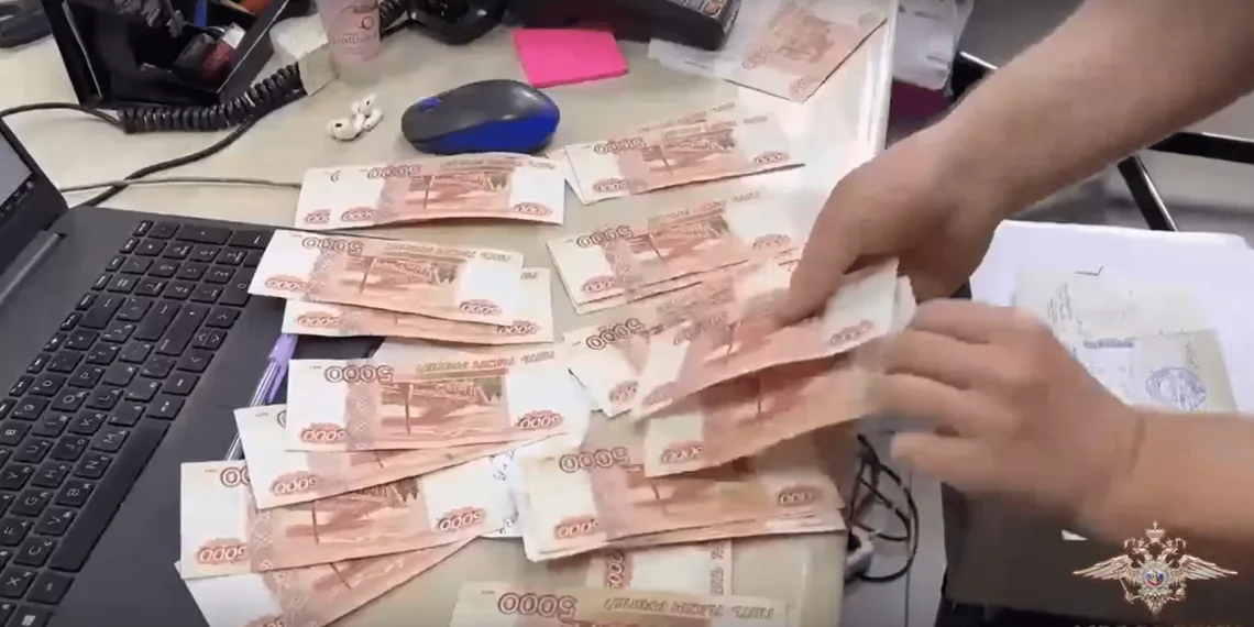 В Омской области задержали новосибирцев, занимавшихся махинациями с автокредитами