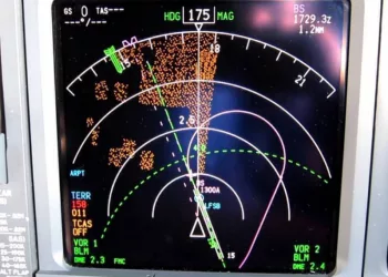 Самолет из Новосибирска наткнулся на НЛО при перелете в Москву