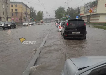 Новосибирск опять уходит под воду: город не справляется с дождем
