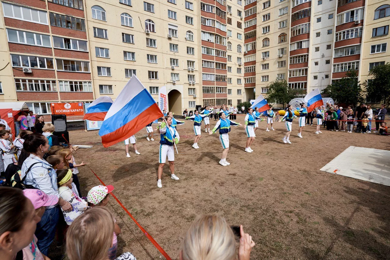 Объединяя всех!»: соседский фестиваль прошёл на Горском жилмассиве в  Новосибирске | НДН.Инфо