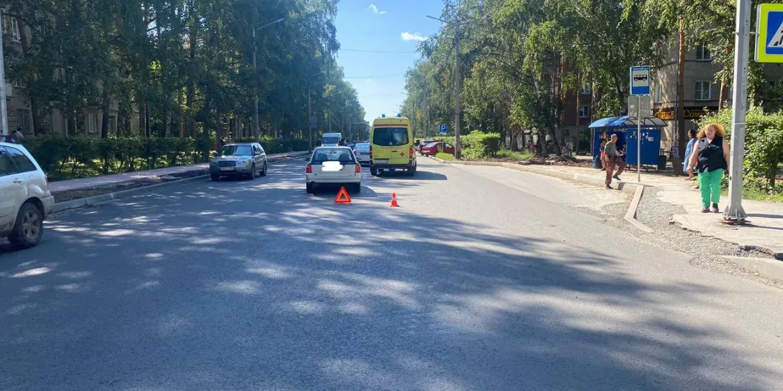 В Академгородке 15-летняя девочка попала под колёса машины