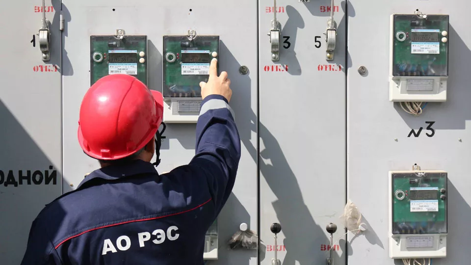 Более 400 фактов незаконного потребления электроэнергии выявили специалисты АО «РЭС» за 1 полугодие 2023 года