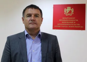 Начальник департамента мэрии построит на площади Маркса двухэтажный магазин вместо «узбечки»