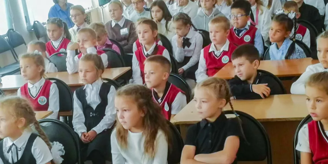 Специалисты АО «РЭС» провели урок электробезопасности для 60 бердских школьников