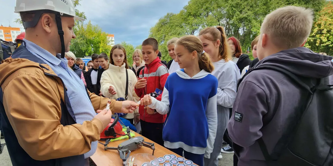 Специалисты АО «РЭС» рассказали школьникам про #ЖИЗНЬБЕЗОПАСНОСТИ