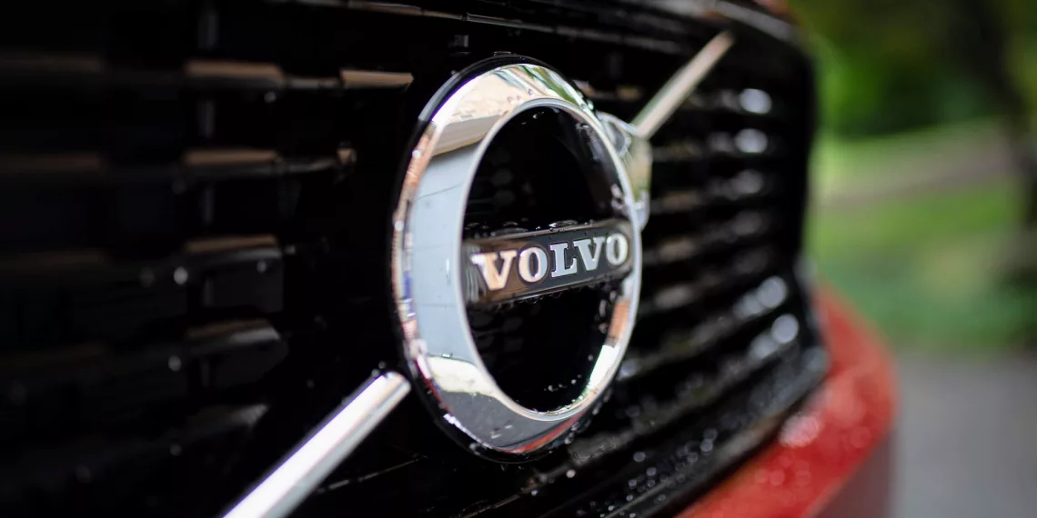 Новосибирский банкир Игорь Ким получил активы Volvo в России