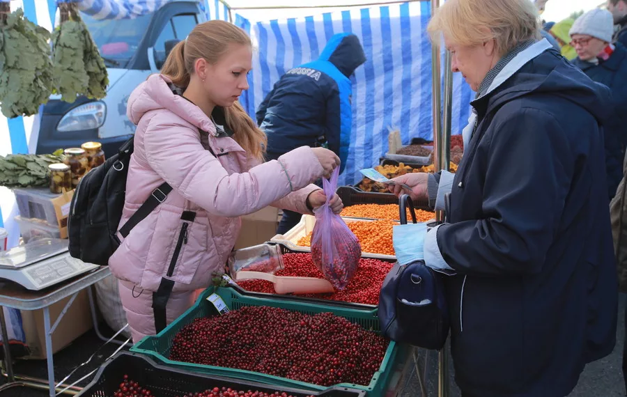 Новосибирцев приглашают на осеннюю ярмарку на площади Маркса