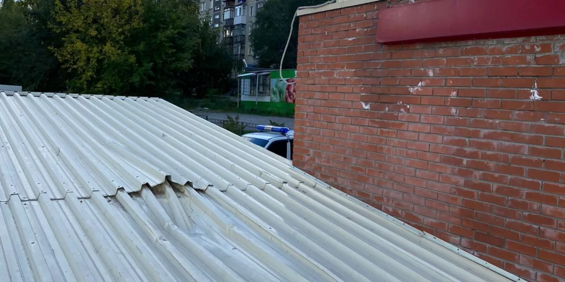 В Новосибирске СК проведет проверку после падения 7-летнего мальчика с восьмого этажа