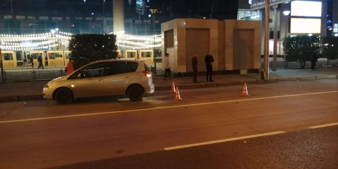 Легковушка сбила двух 12-летних мальчиков в Заельцовском районе