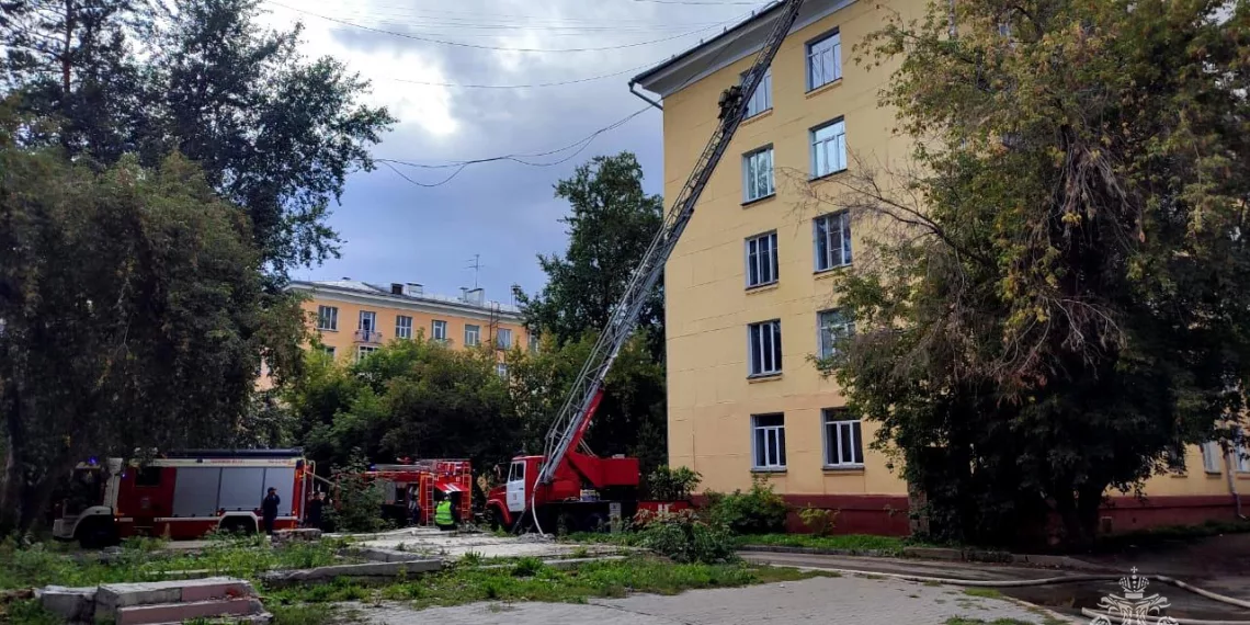 Жилой дом загорелся на достопримечательной Богданке, эвакуировали 20 человек